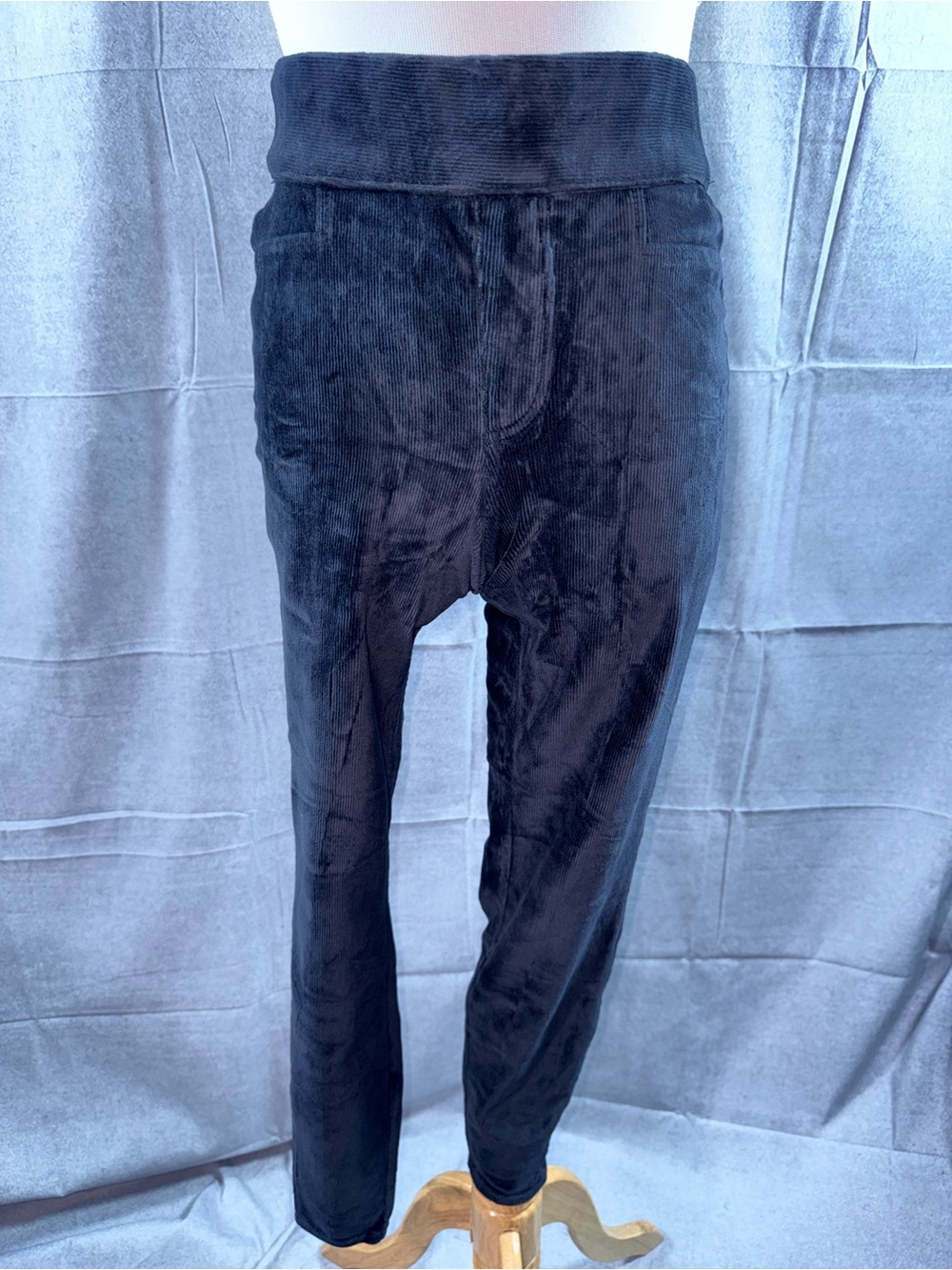 3136-Christopher & Banks Navy Blue Corduroy Women's Pull-On Pants